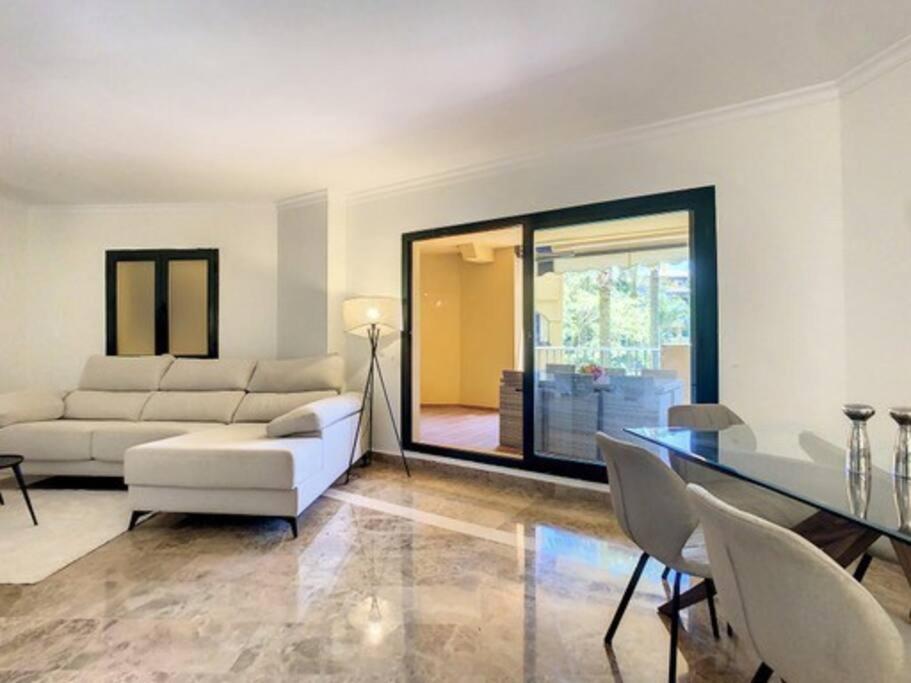 Avn Barcelona Apartment *
